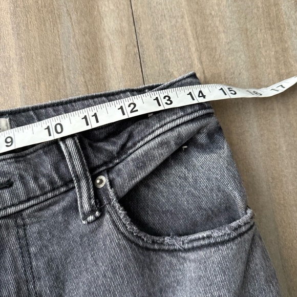 Abercrombie & Fitch The '90s Straight Ultra High Rise with split hem black - Picture 7 of 9